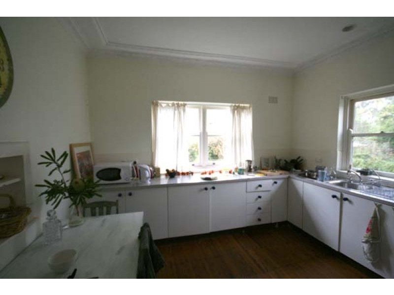 12 Birriga Ave, Bundanoon NSW 2578