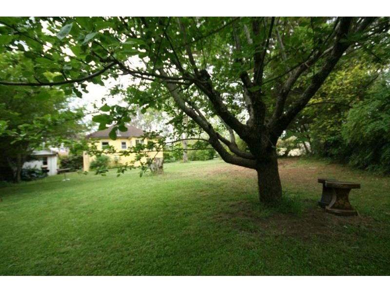 12 Birriga Ave, Bundanoon NSW 2578