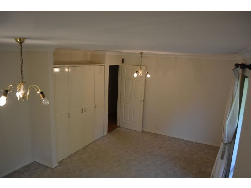 26 Arbuthnott St, Kelmscott WA 6111