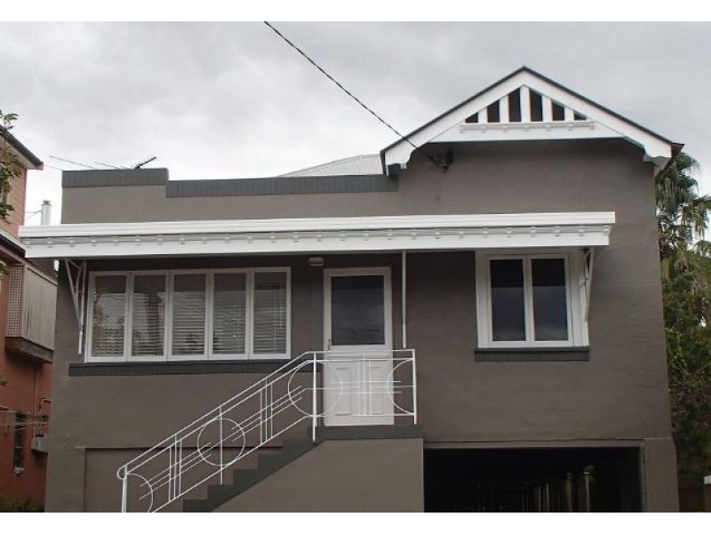 26 Lucy Street, Milton QLD 4064