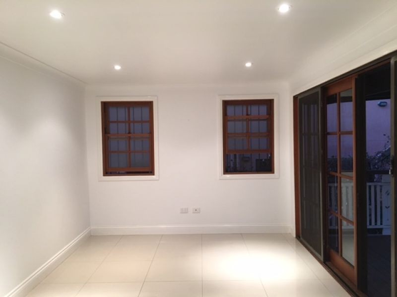 26 Lucy Street, Milton QLD 4064