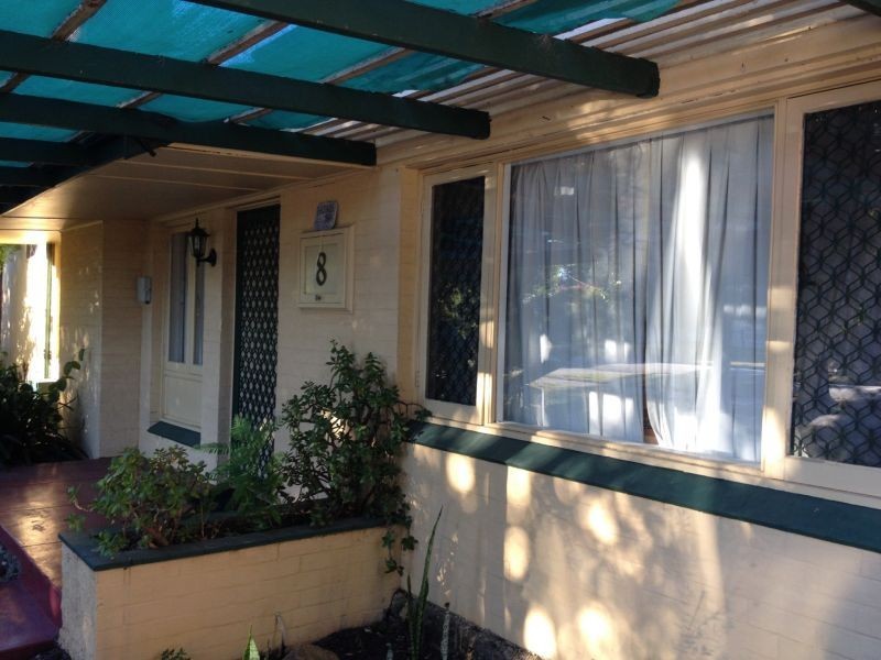 8 Wicklow Street, Thornlie WA 6108