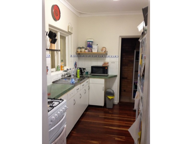 8 Wicklow Street, Thornlie WA 6108