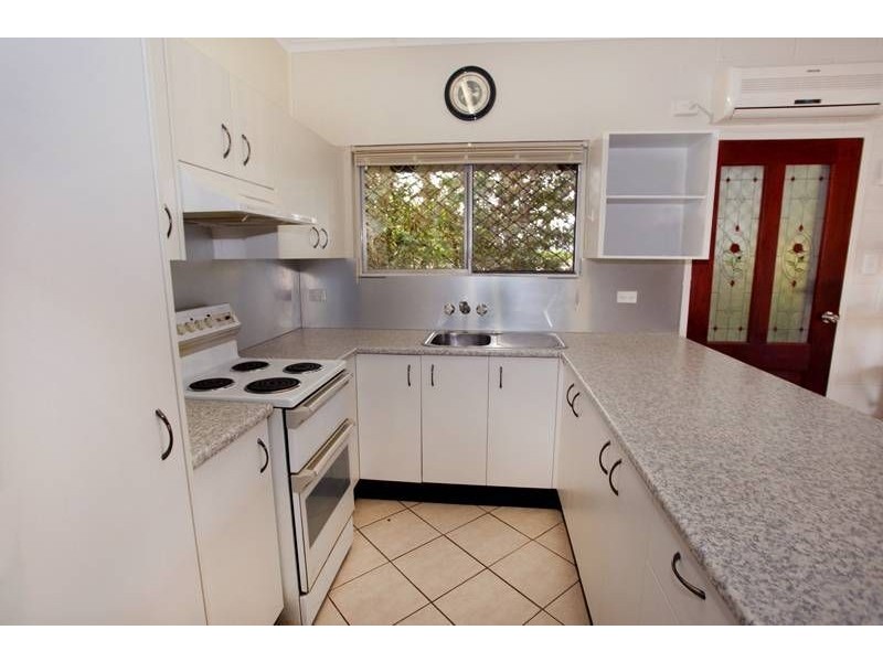 1/6 Lisbon St, Maroochydore QLD 4558