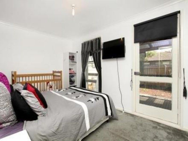 22 Rautman Crescent, Sunshine West VIC 3020