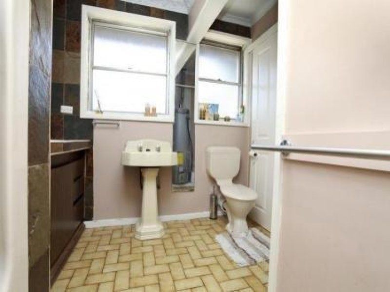 22 Rautman Crescent, Sunshine West VIC 3020