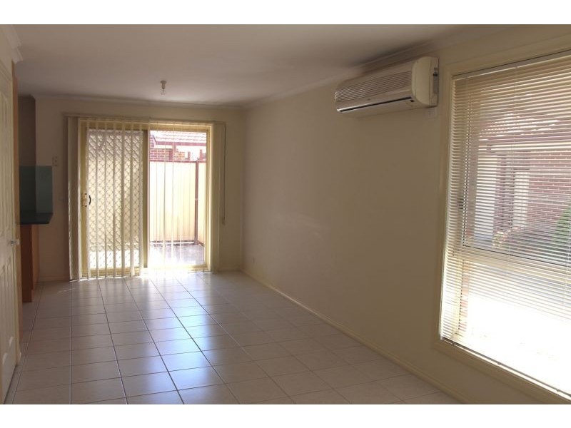 40-42 Kingsville St, Kingsville VIC 3012