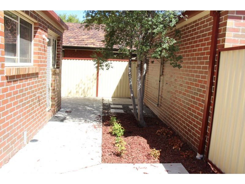 40-42 Kingsville St, Kingsville VIC 3012