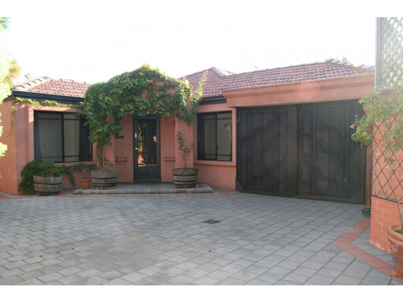 101a Tweeddale Road, Applecross WA 6153