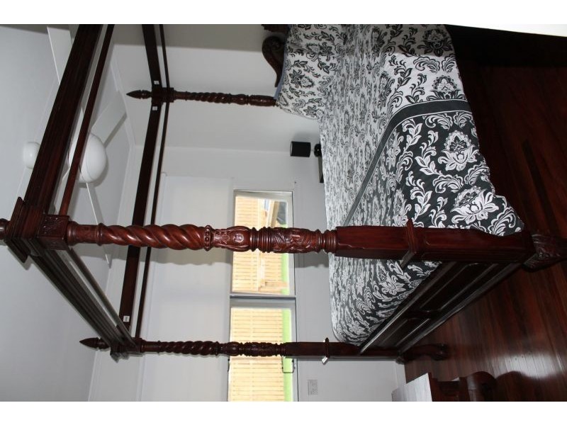 70 Broad Street, Labrador QLD 4215