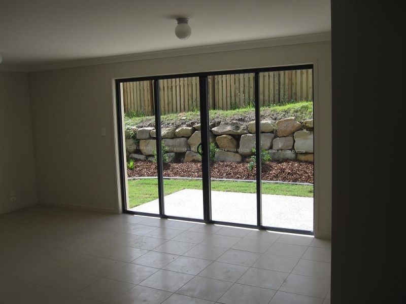 55 Wunburra Circle, Pacific Pines QLD 4211