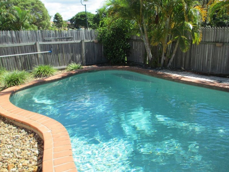 Pacific Pines QLD 4211