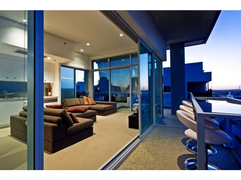 18/11 Altona Street, West Perth WA 6005