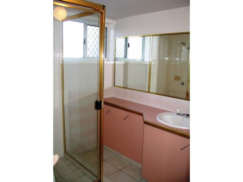 U10/11 Frederick Street, Surfers Paradise QLD 4217