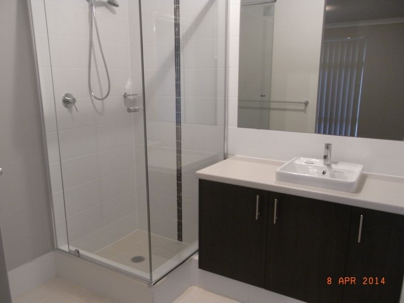 1 Payanna Grange, Lakelands WA 6180