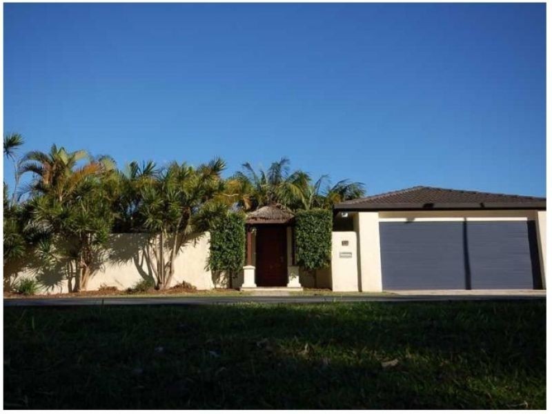 Broadbeach Waters QLD 4218