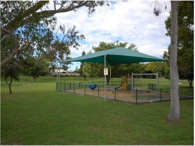 Broadbeach Waters QLD 4218