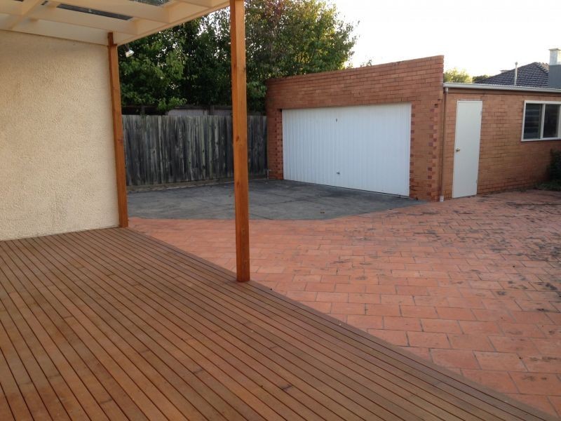 18 Kinross Avenue, Caulfield North VIC 3161