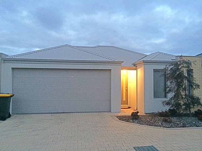 4/31 Peppermint Gardens, Aubin Grove WA 6164