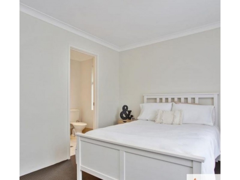 28 Dancy Way, Seville Grove WA 6112