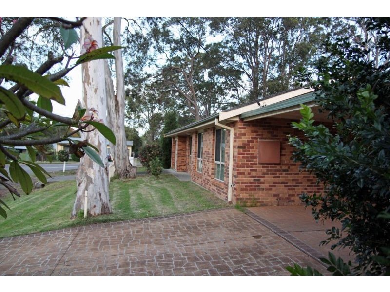 21 Greenway Avenue, Mannering Park NSW 2259