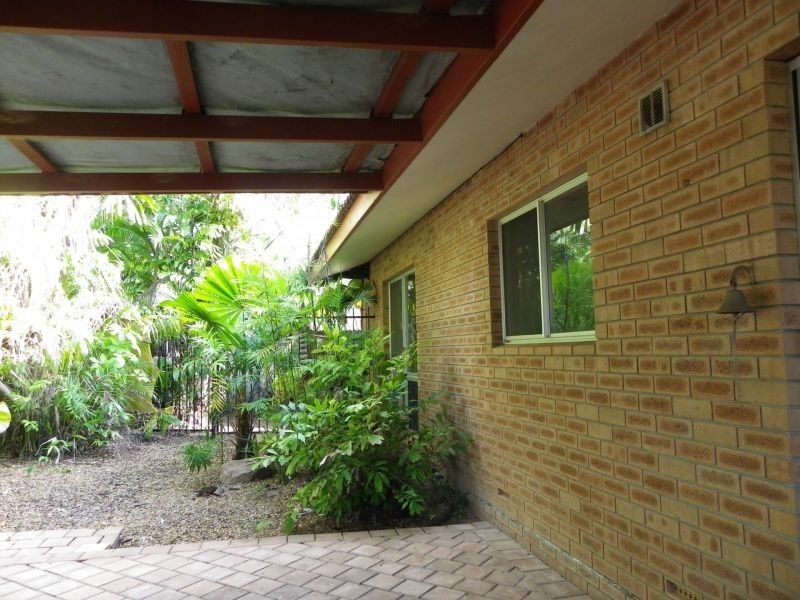 2 Parkside Crescent, Leanyer NT 0812
