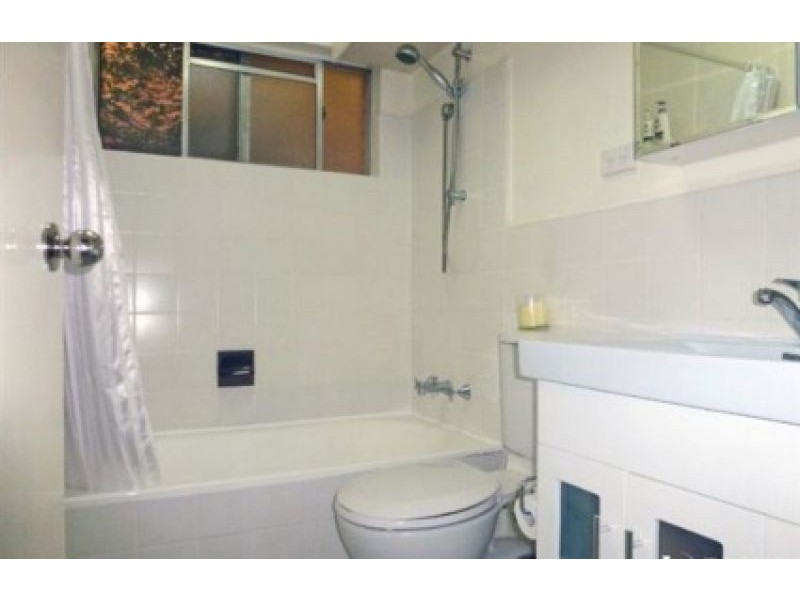 2/10 Maxim St, West Ryde NSW 2114