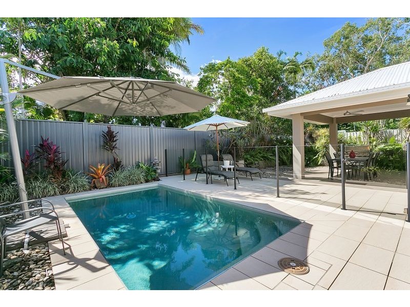 4 Saunders Court, Clifton Beach QLD 4879
