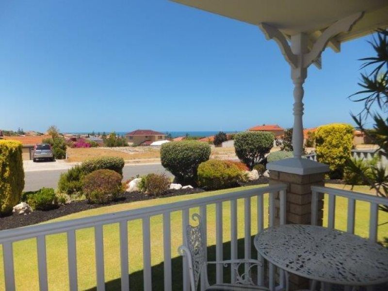 8 Southern Cross Circle, Ocean Reef WA 6027