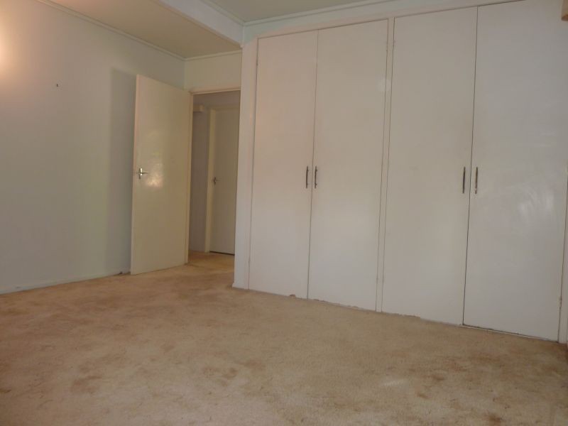 22 St Albans Street, Kenmore QLD 4069