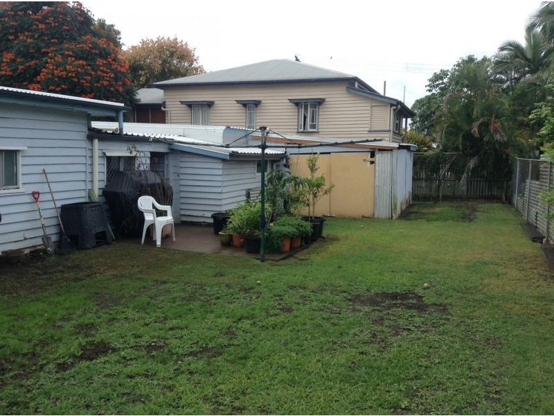 175 Blackstone Road, Silkstone QLD 4304