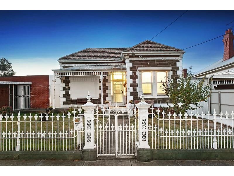 71 Primrose St, Essendon VIC 3040