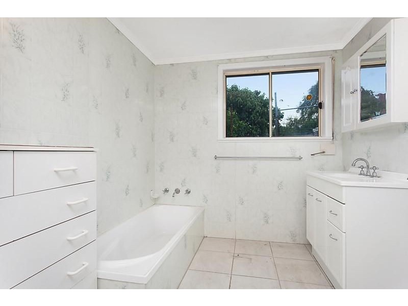 71 Primrose St, Essendon VIC 3040