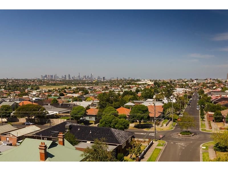 71 Primrose St, Essendon VIC 3040
