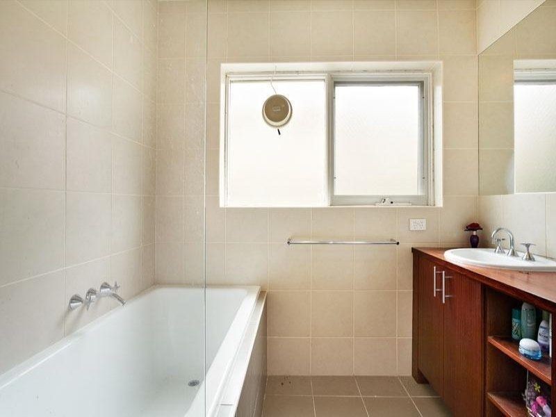 2/81 Park Street, St Kilda West VIC 3182