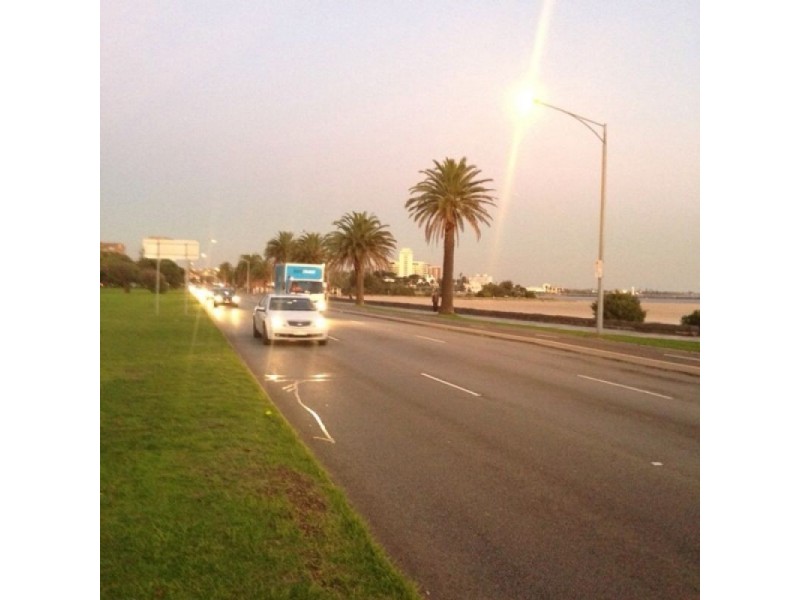 2/81 Park Street, St Kilda West VIC 3182