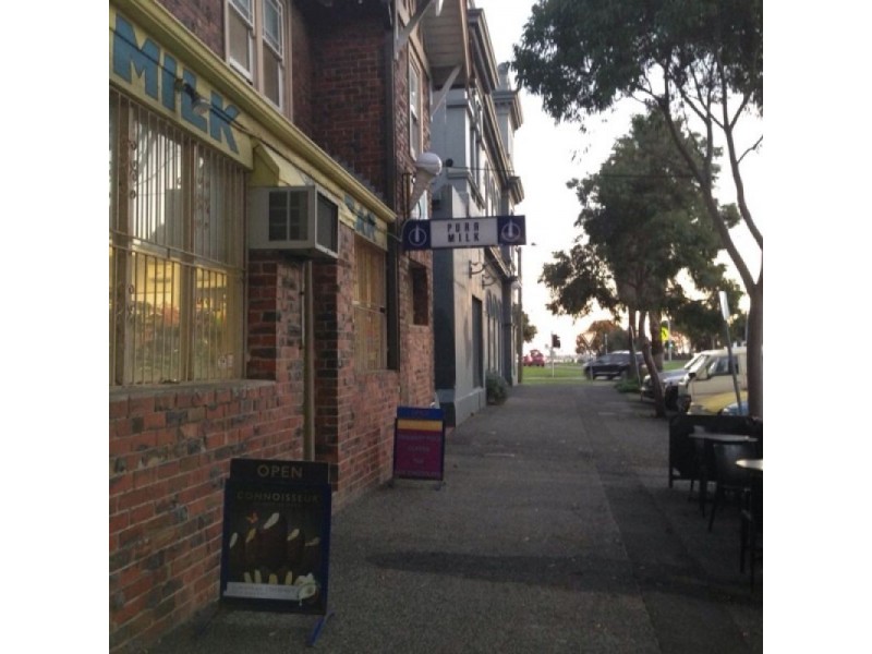 2/81 Park Street, St Kilda West VIC 3182