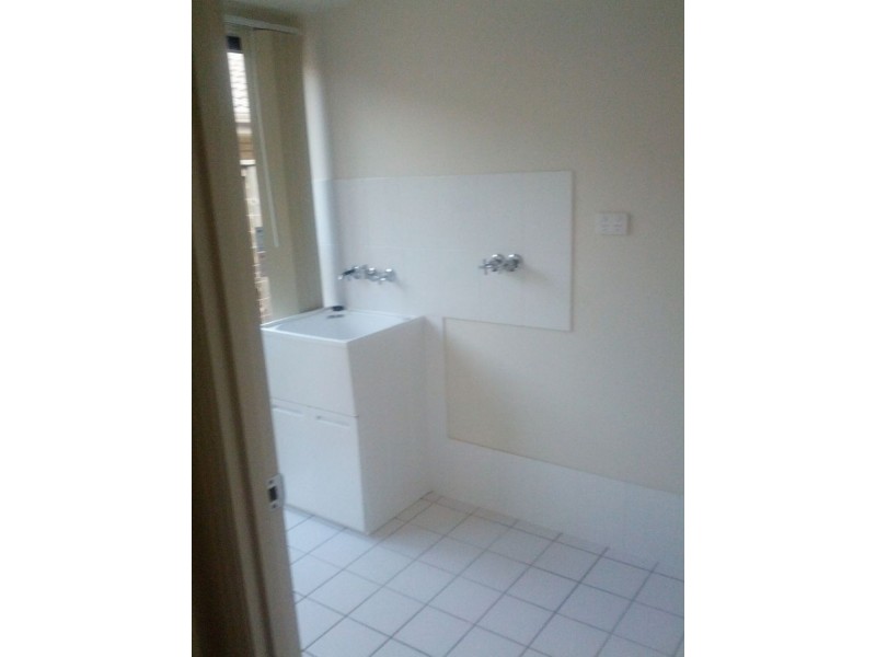 11 Bowley Street, Pacific Pines QLD 4211