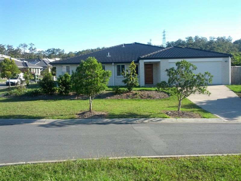 82 Wunburra Circle, Pacific Pines QLD 4211