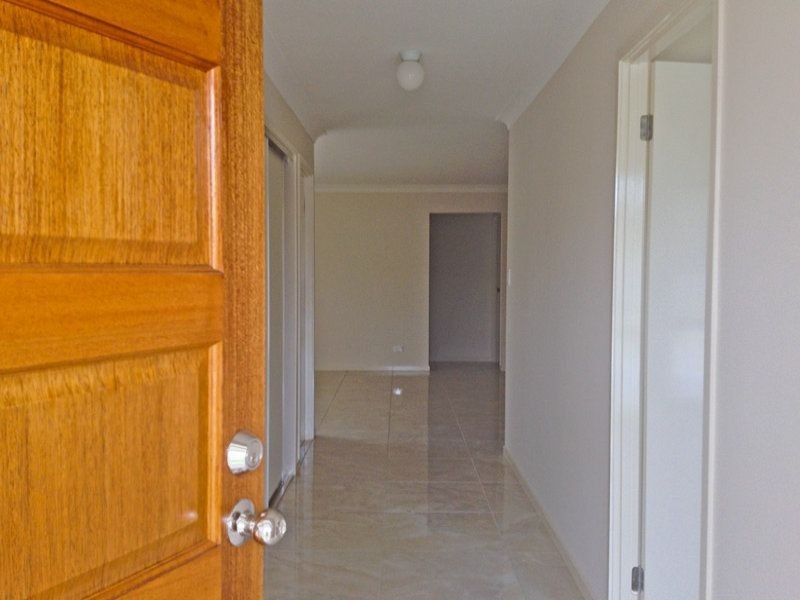 82 Wunburra Circle, Pacific Pines QLD 4211