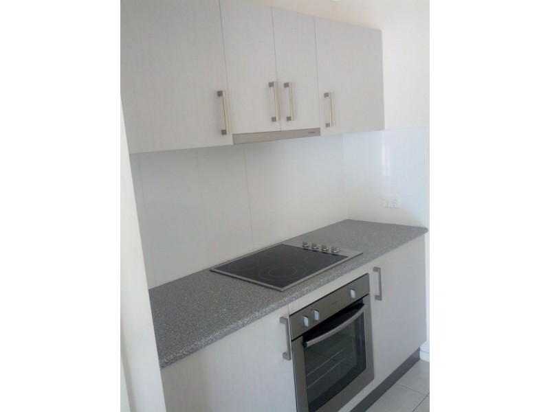 82 Wunburra Circle, Pacific Pines QLD 4211