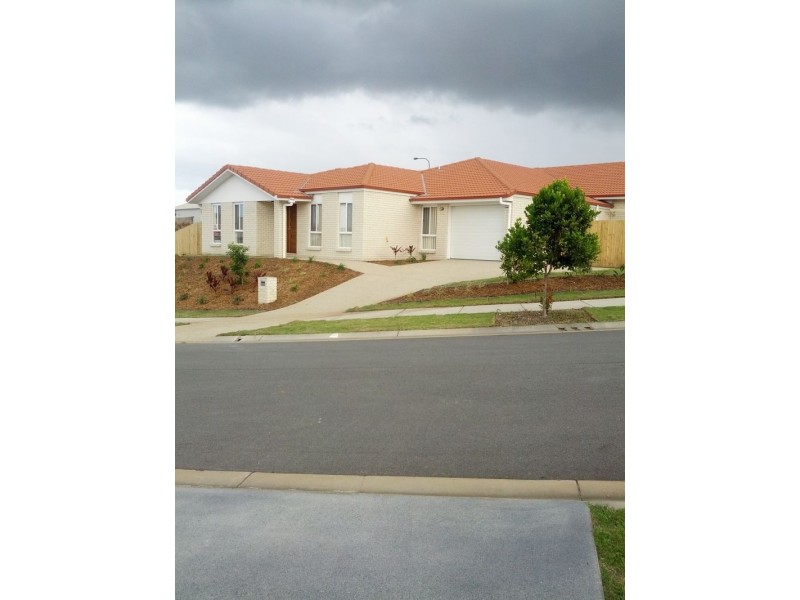 2 Castlereagh Close, Pacific Pines QLD 4211