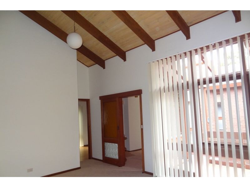 1/34-36 Longview St, Pascoe Vale VIC 3044