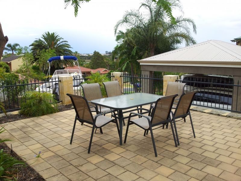 12 Koolyn Grove, Kingsley WA 6026