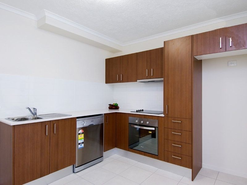 8/3 Wickham St, Newmarket QLD 4051