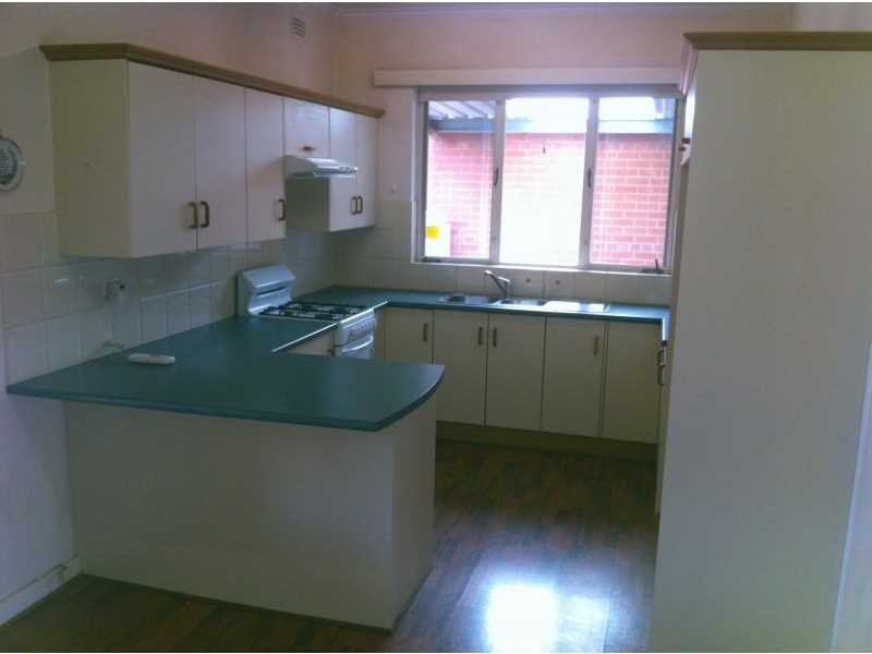 8 Airport Rd, Brooklyn Park SA 5032