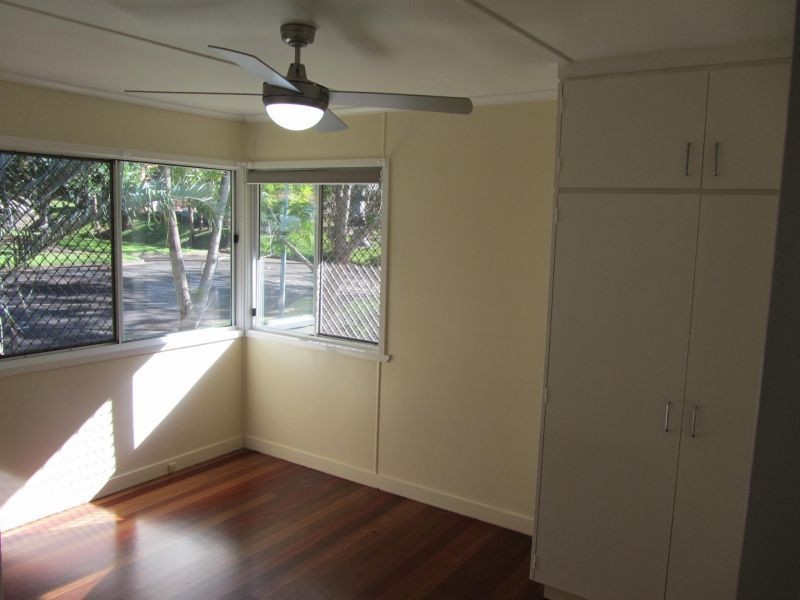 35 Sedgemoor Street, Stafford Heights QLD 4053