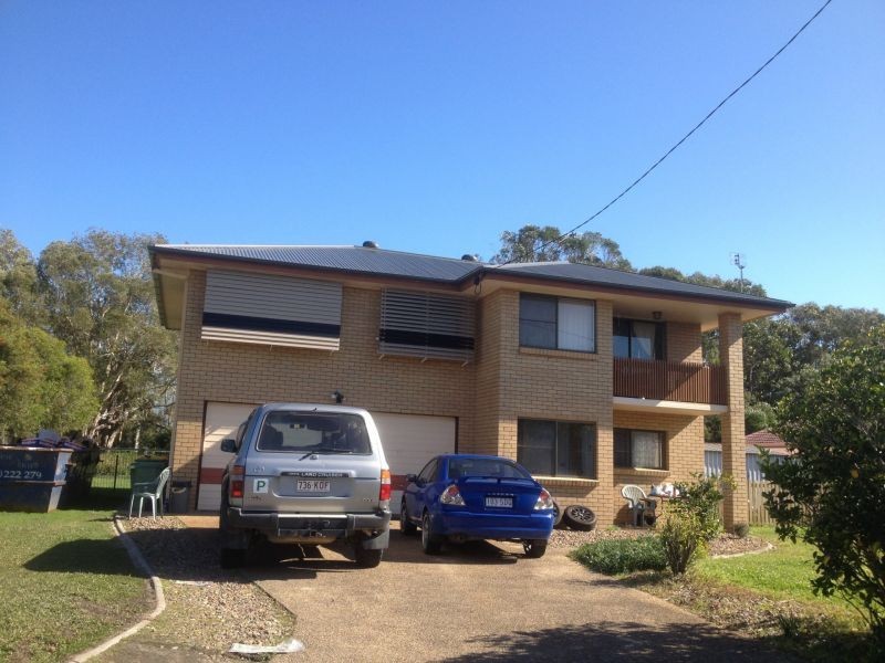 11 Ambako Place, Golden Beach QLD 4551