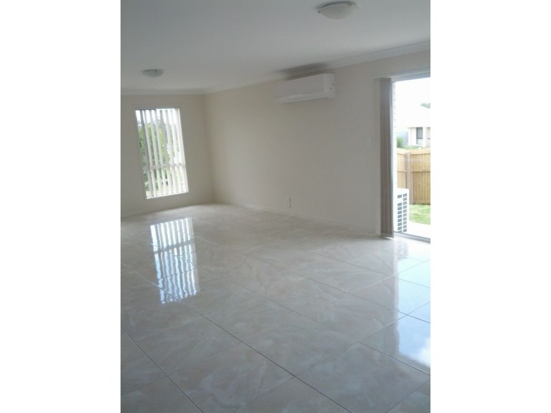 133a Wunburra Circle, Pacific Pines QLD 4211