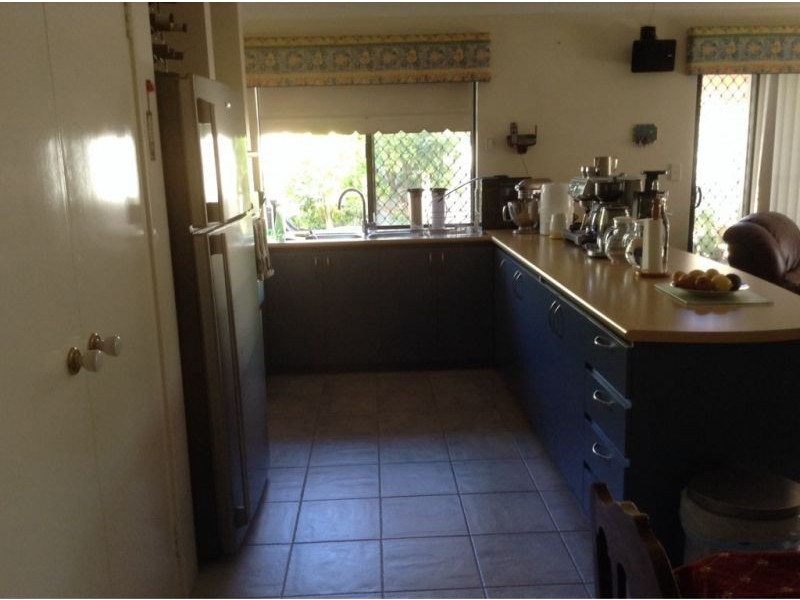 17 Andrews Rd, Wilson WA 6107